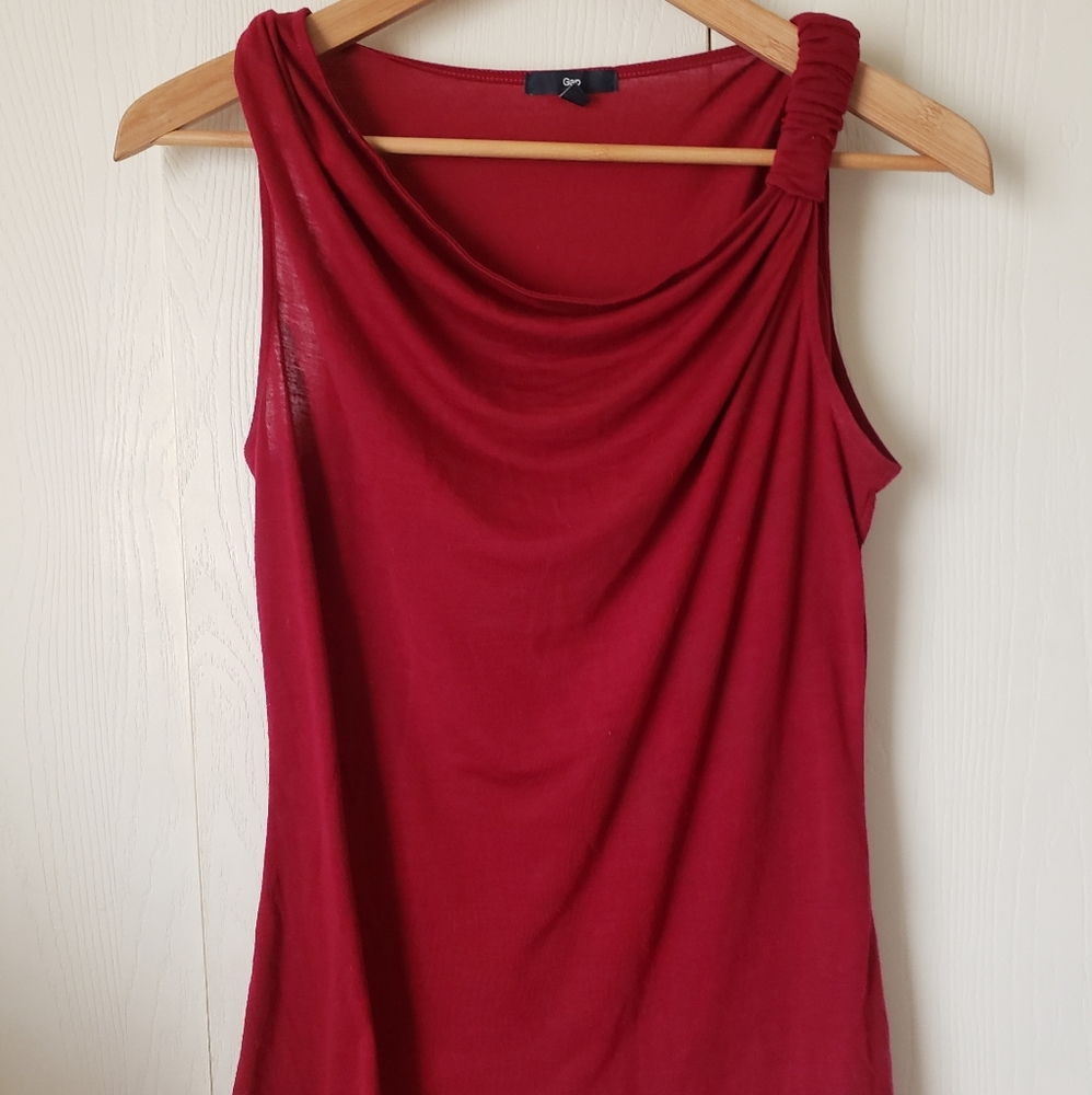 "GAP" Maroon Colored Size Small Tank